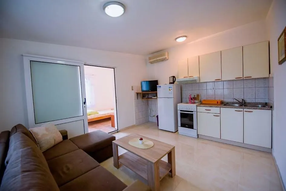 アパート Apartmani Saskur トロギール