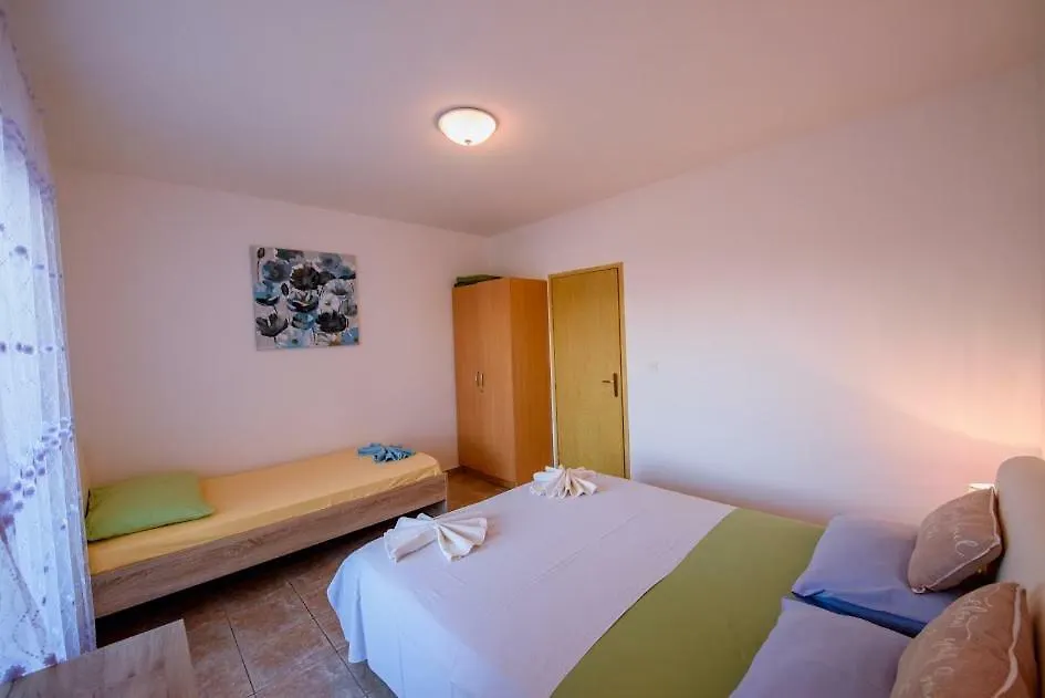 Apartmani Saskur トロギール 0*,  クロアチア